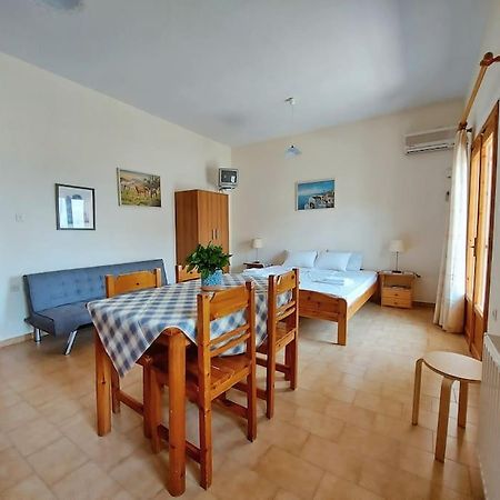 Selfcatering -Studio Helen No 7 Ксиропигадо Екстериор снимка